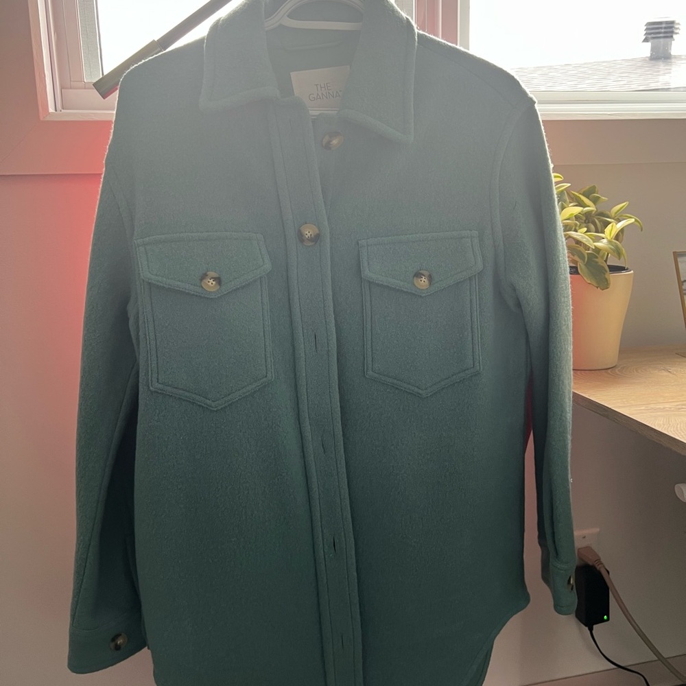 Wilfred Green Lightweight Shirt Jacket Relaxed Silhouette
